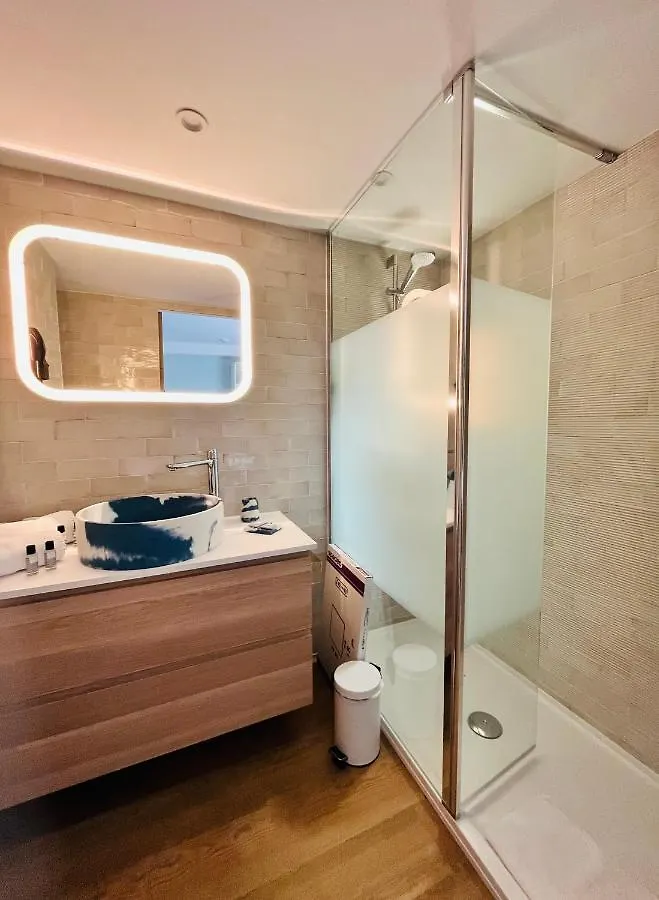 Hotel Astria Le Lavandou 3*,