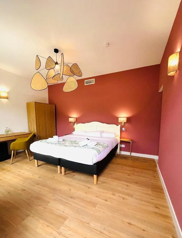 Hotel Astria Le Lavandou 3*,