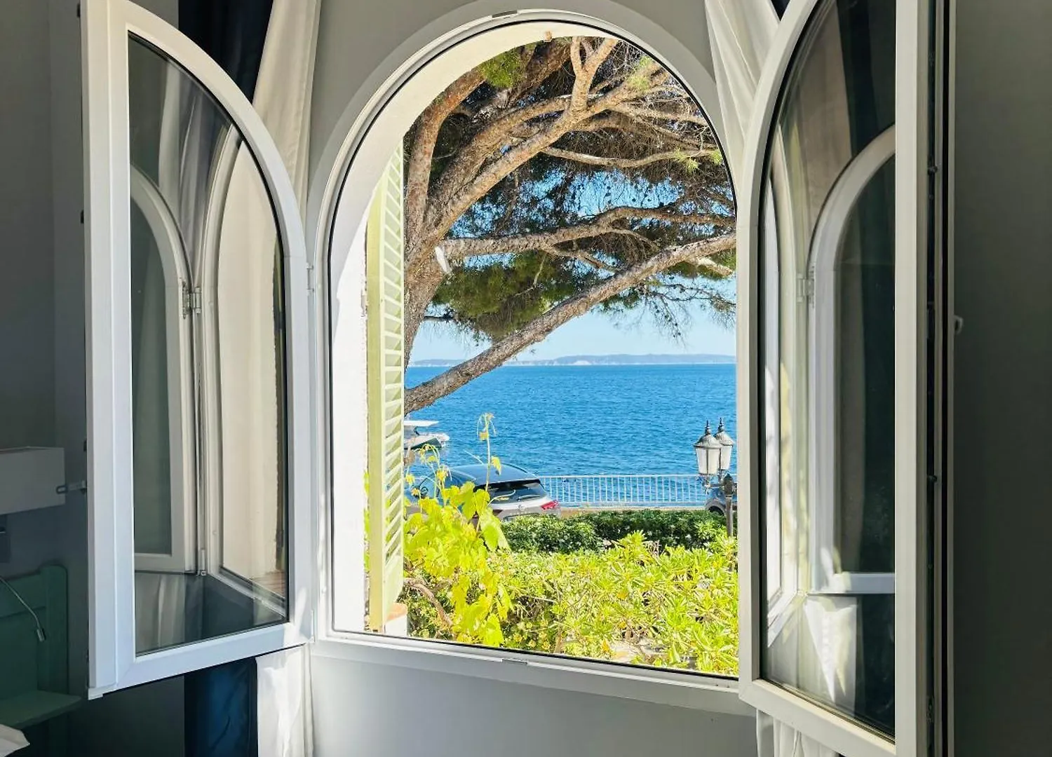 Hotel Astria Le Lavandou