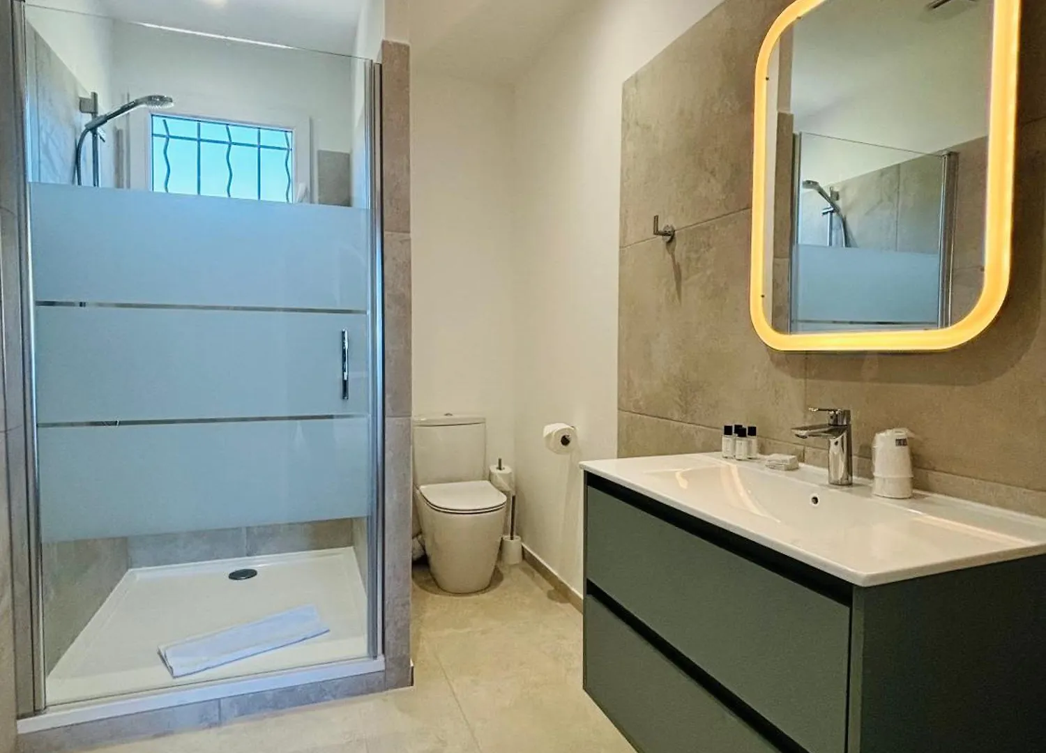 ***  Hotel Astria Le Lavandou Franciaország