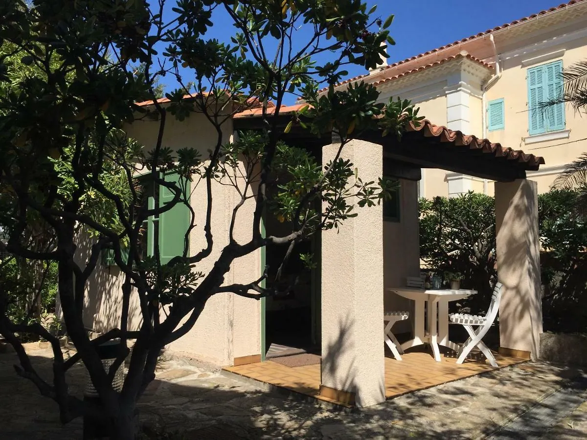 Hotel Astria Le Lavandou